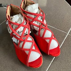 Cute sandals with heels